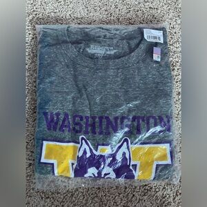 Brand New Retro Style Gray Washington Huskies T-Shirt